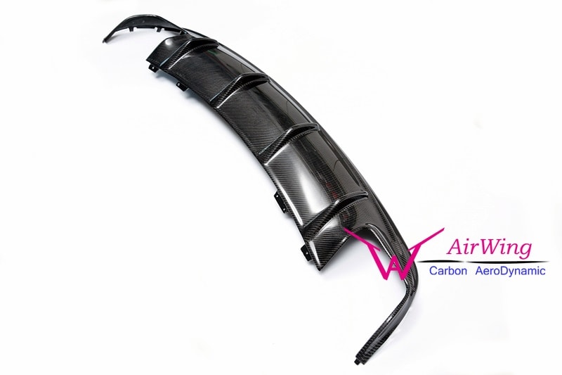 W117 - CLA45 facelif style Carbon Rear Diffuser 06